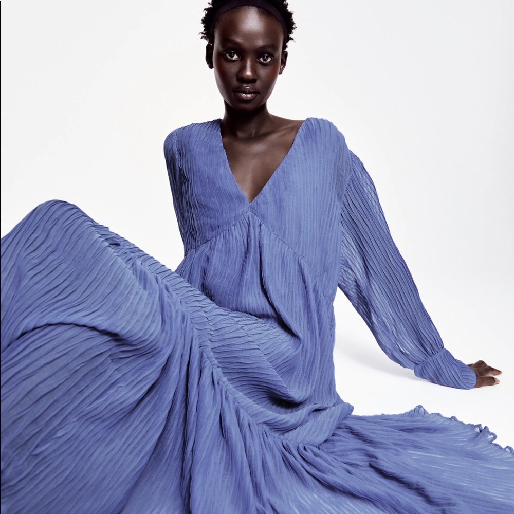 NWT Zara voluminous pleated dress